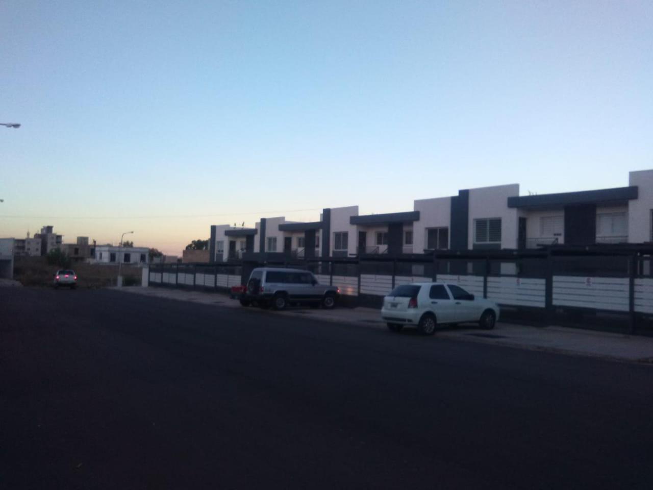 Departamentos Boutique De Disenador " Terraza 26 " - Cochera - Vista A La Montana - Cancelacion Gratuita - Sin Pagar Por Adelantado Мендоса Екстер'єр фото